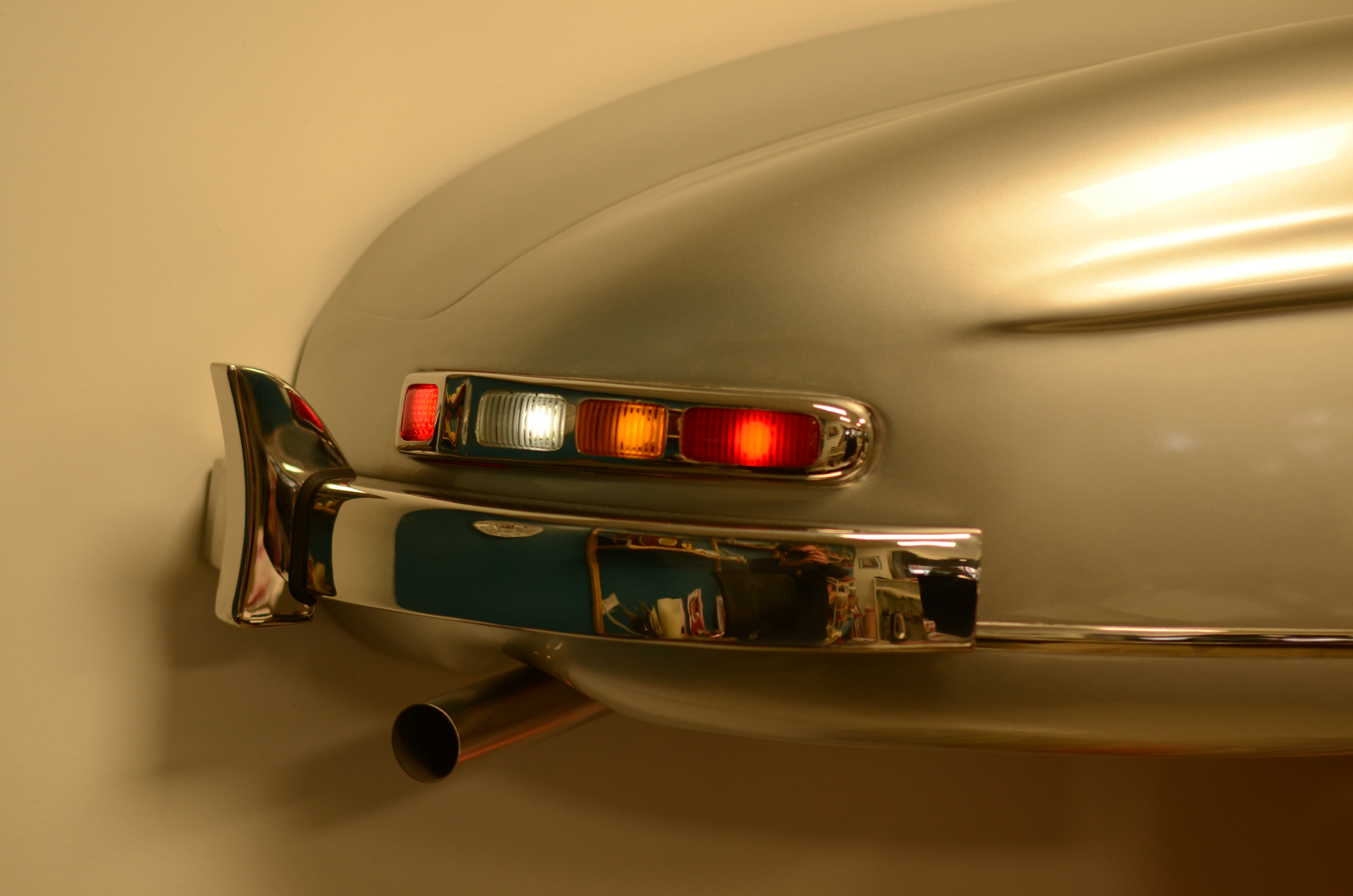 Sculpture Mercedes Murale