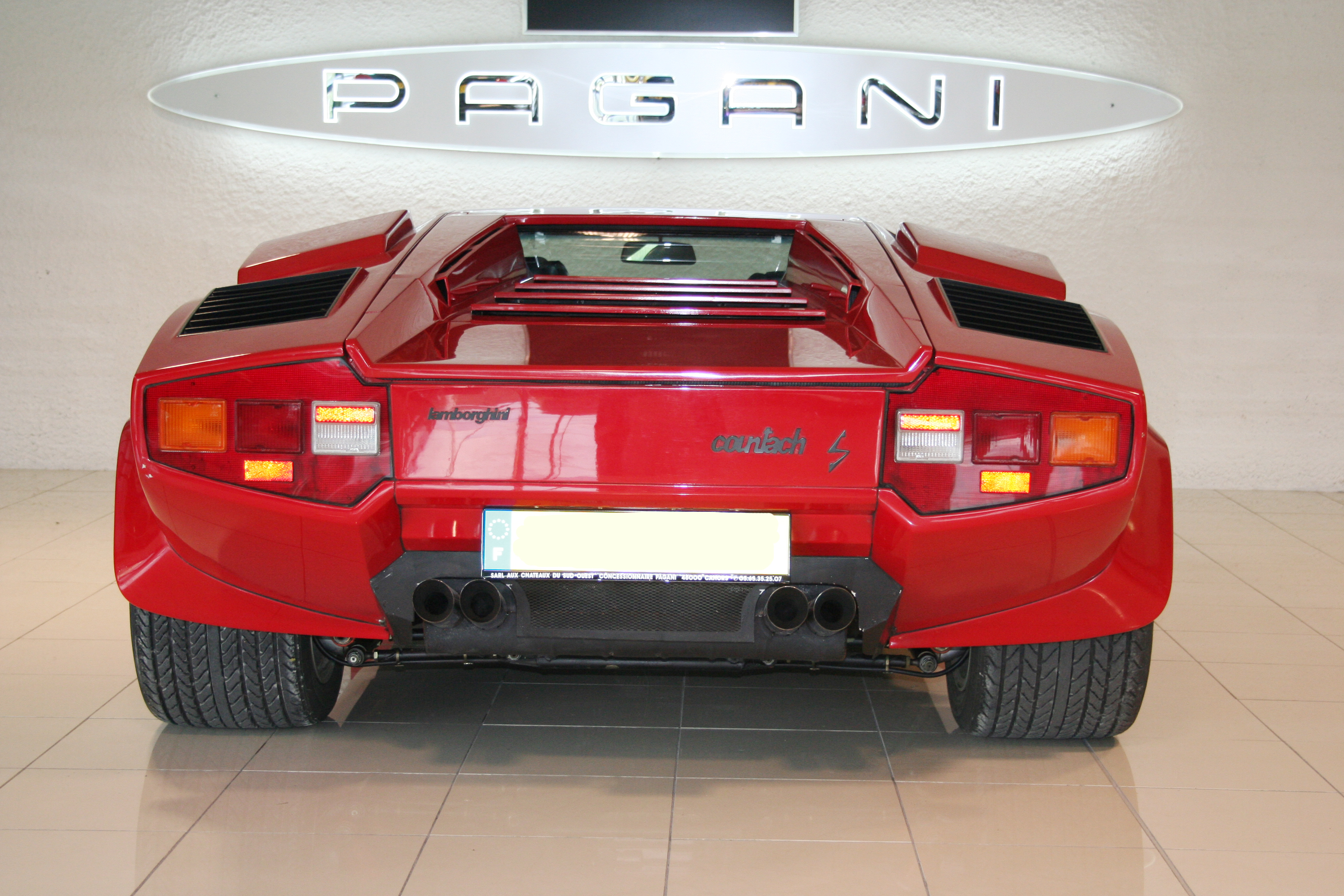 Lamborghini Countach LP 400 S
