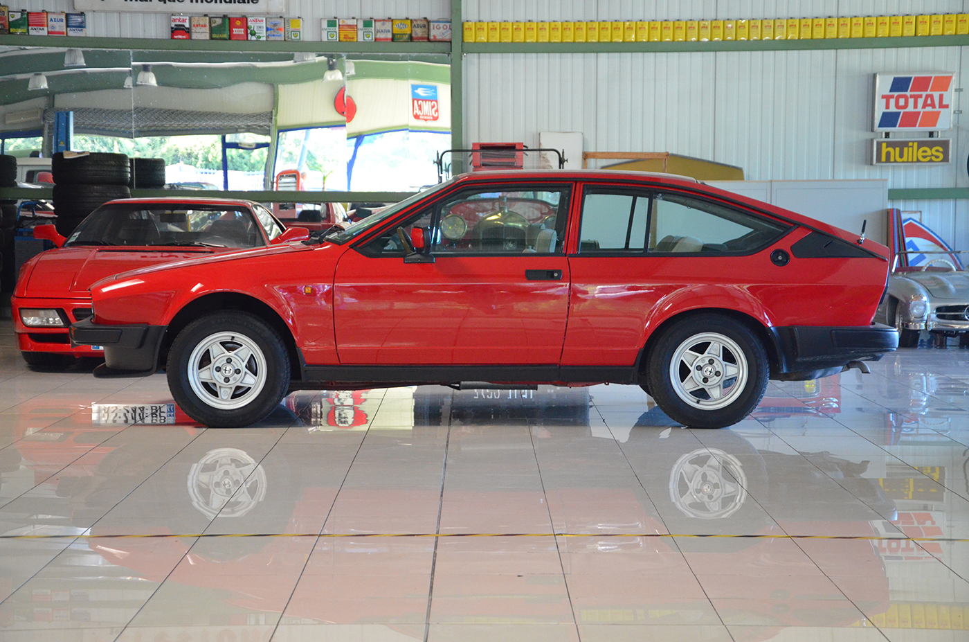 Alfa Romeo GTV 2 litres