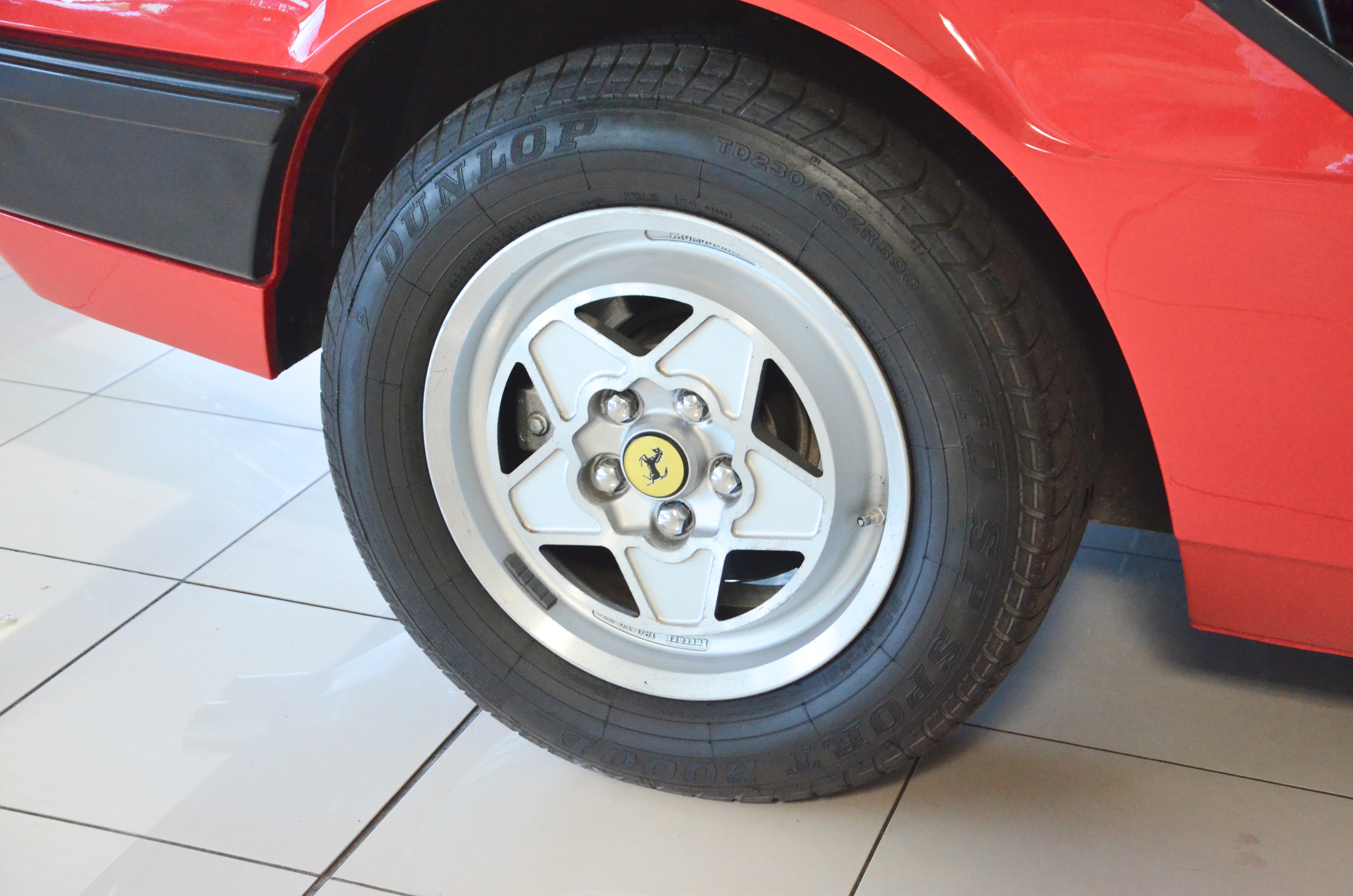 Ferrari Mondial