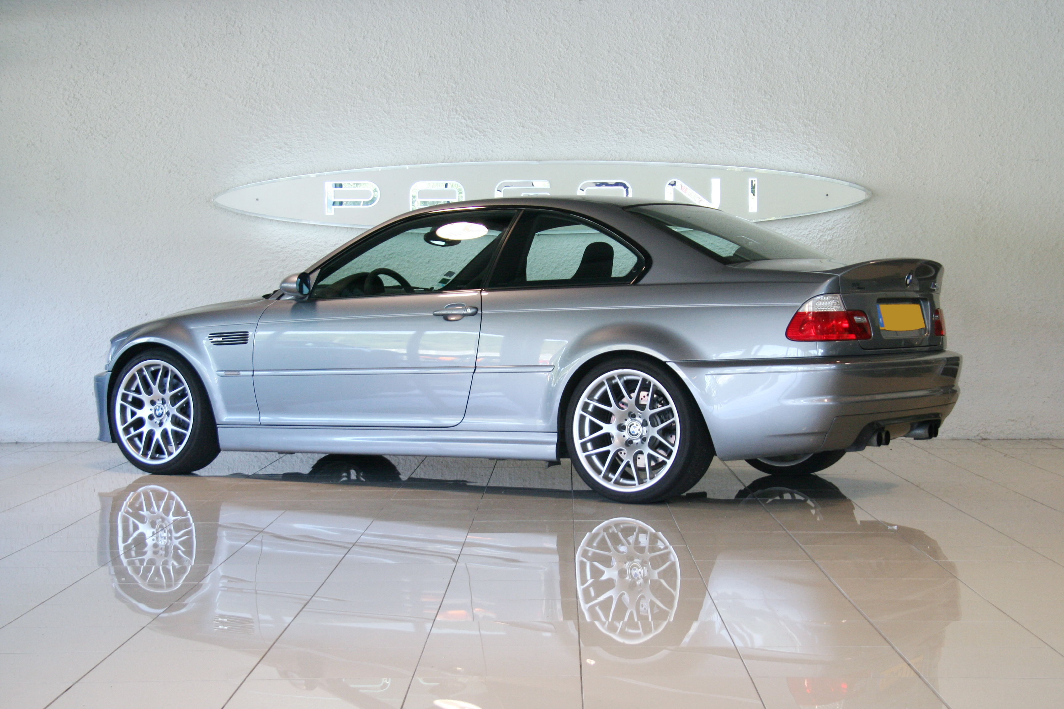 BMW M3 CSL