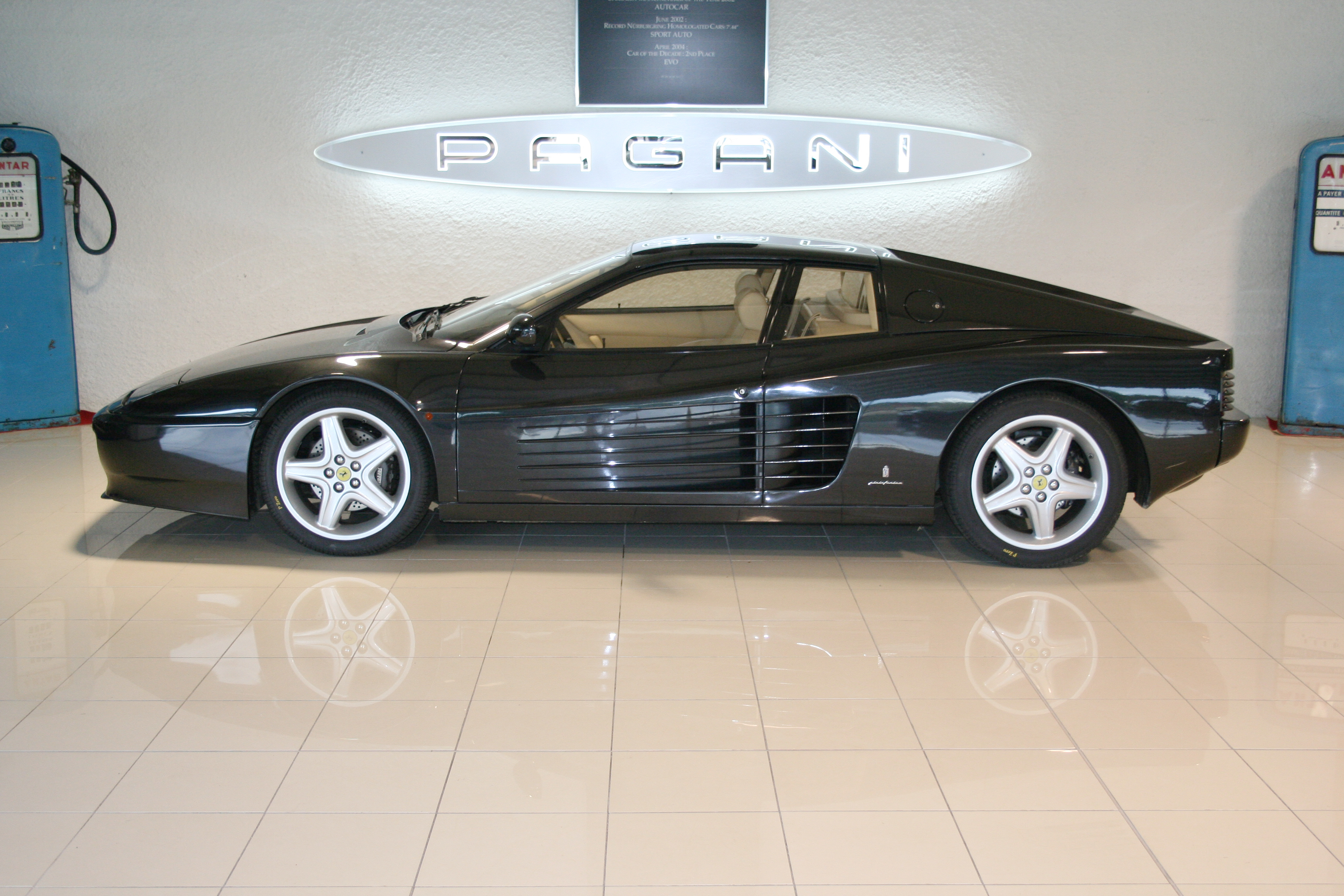 Ferrai 512 TR