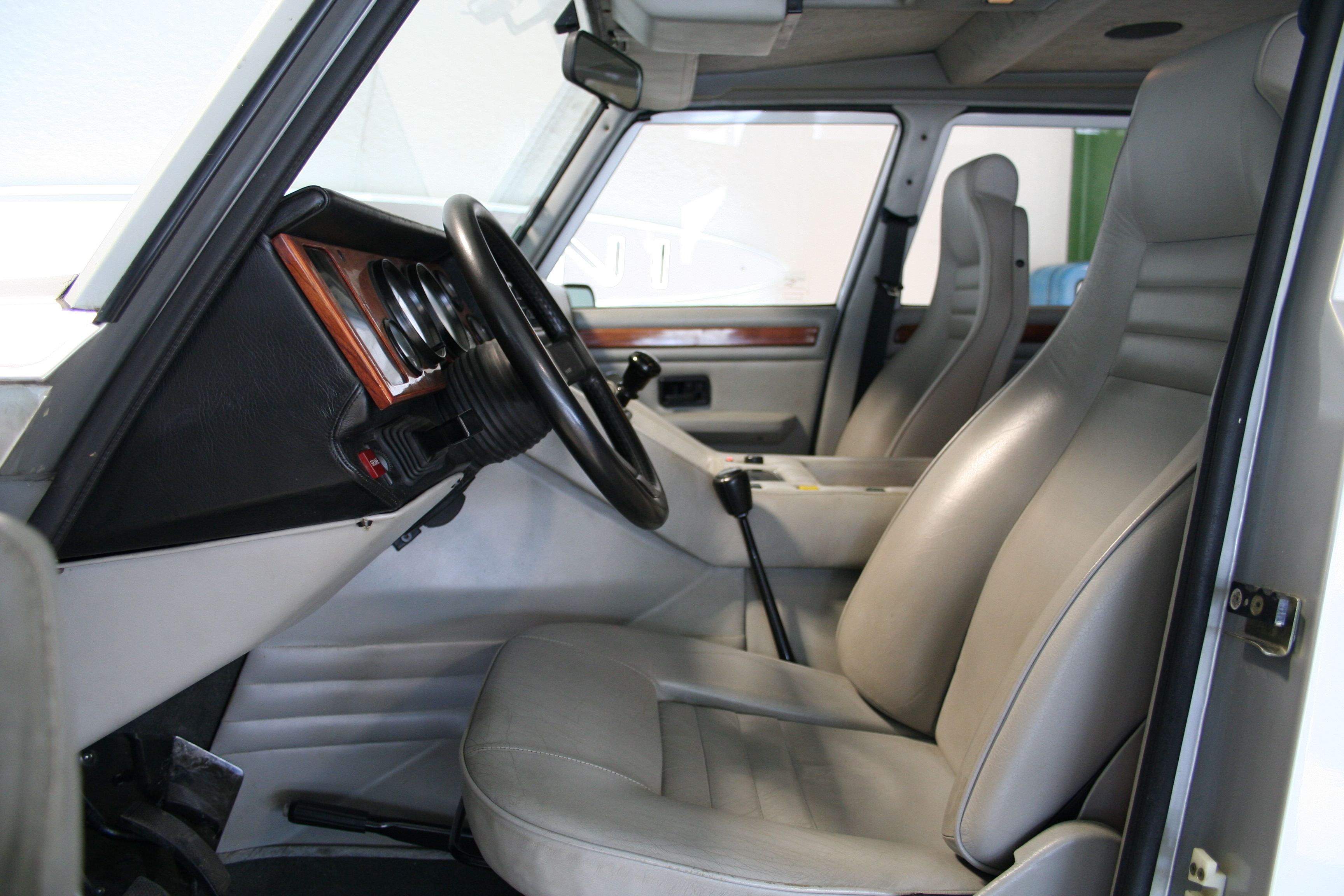 Lamborghini LM002