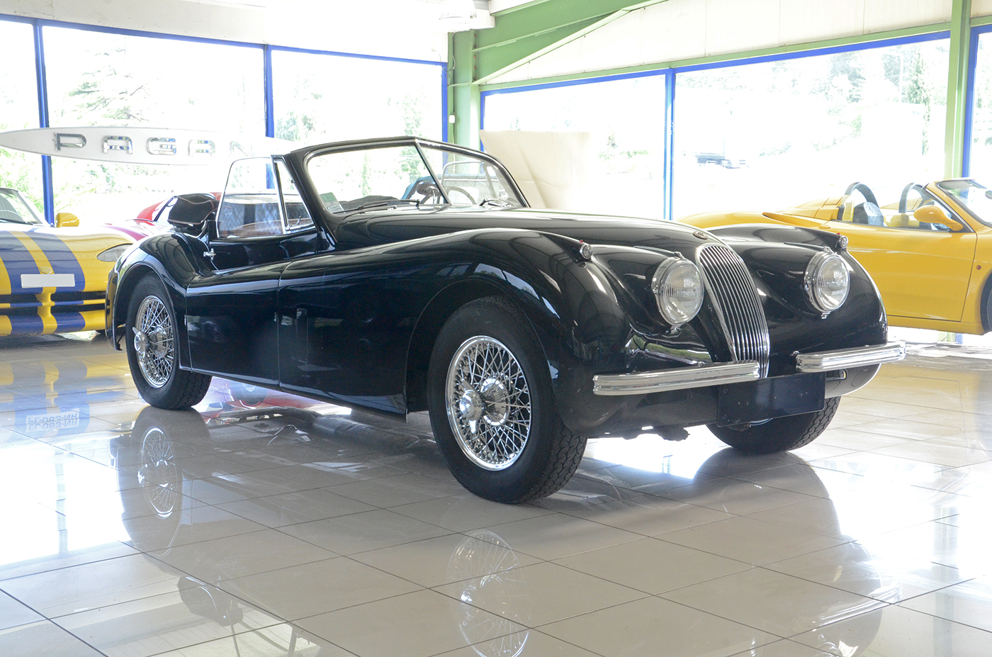 Jaguar XK120 DHC
