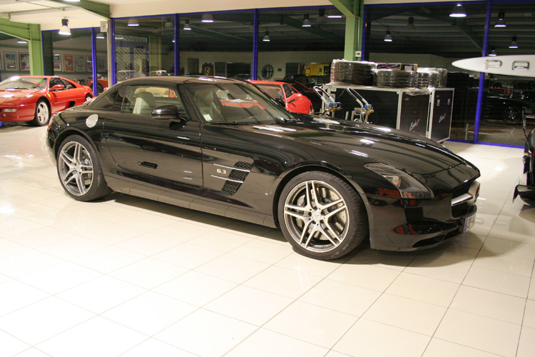 Mercedes SLS