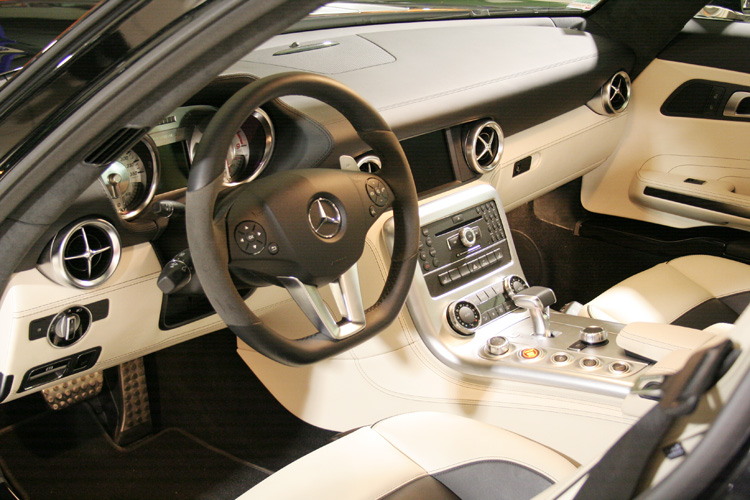 Mercedes SLS