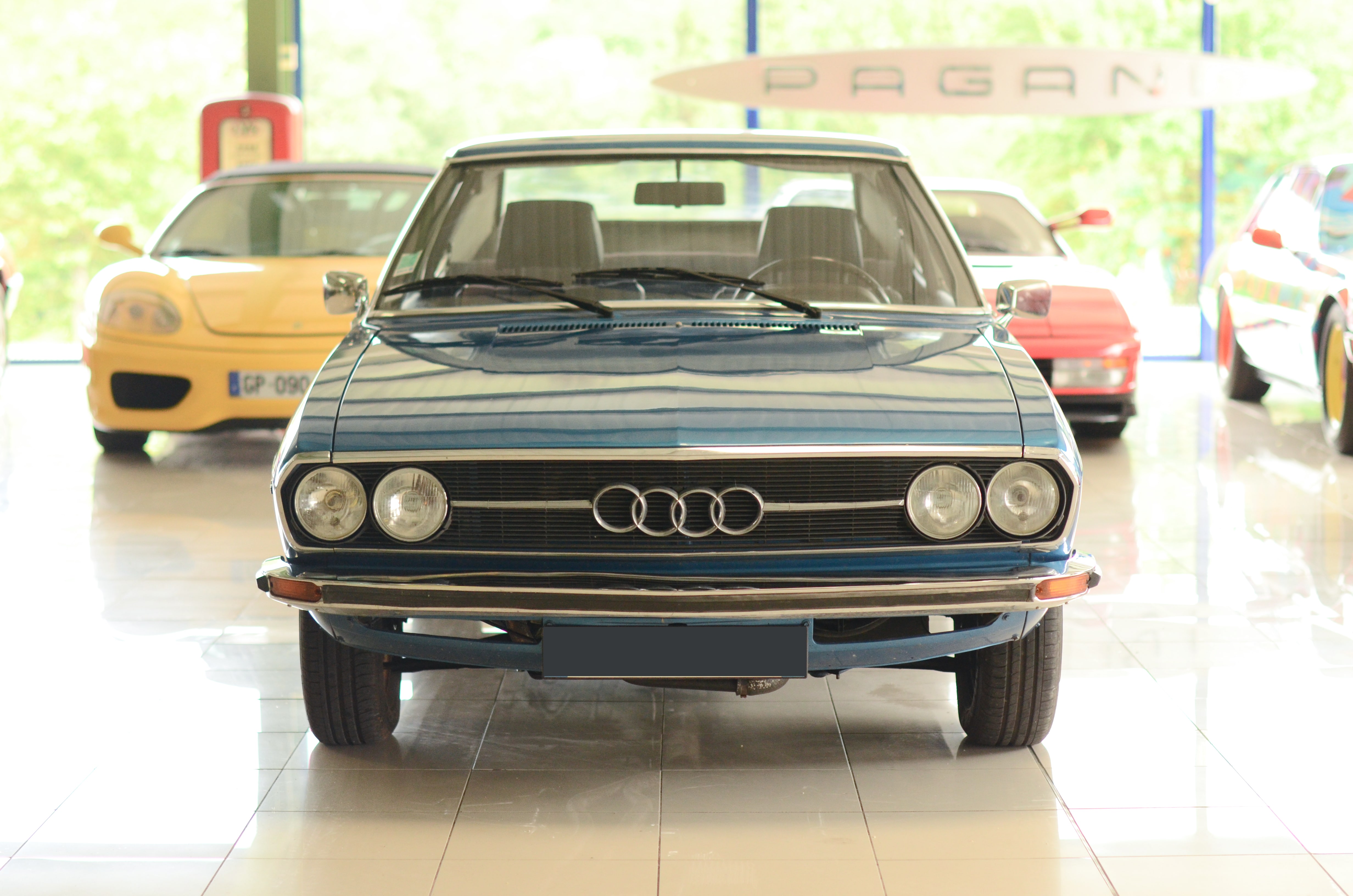 Audi 100 Coupé S